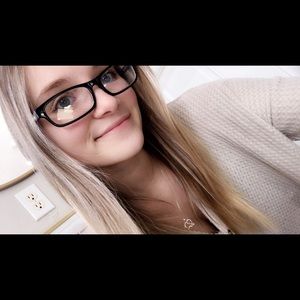 Meet your Posher, Destiny